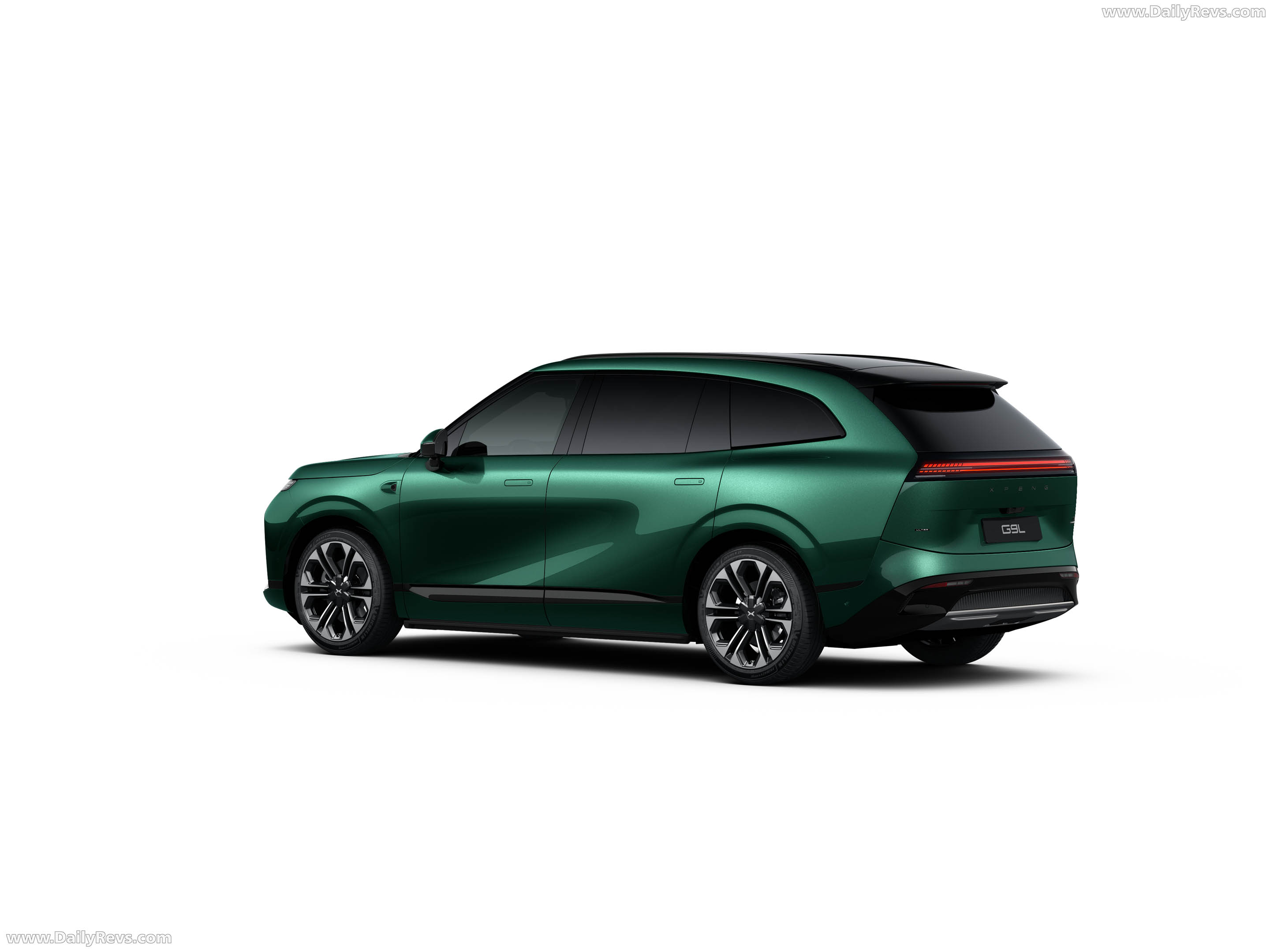 2027 Xpeng Motors G9L Rear View